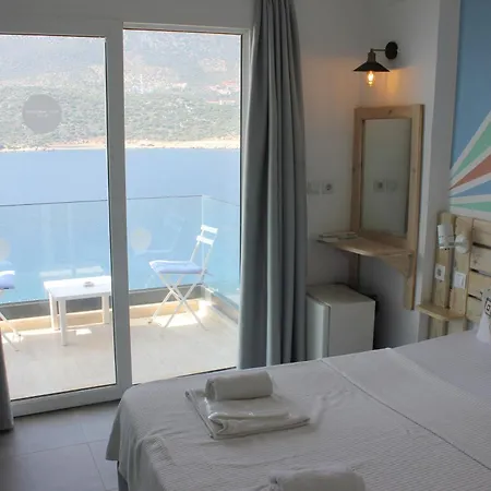 Korsanada Otel Kaş