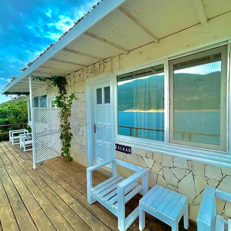 Otel Korsanada Kaş