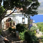 Korsanada Szálloda Kaş
