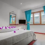 Korsanada * Kaş