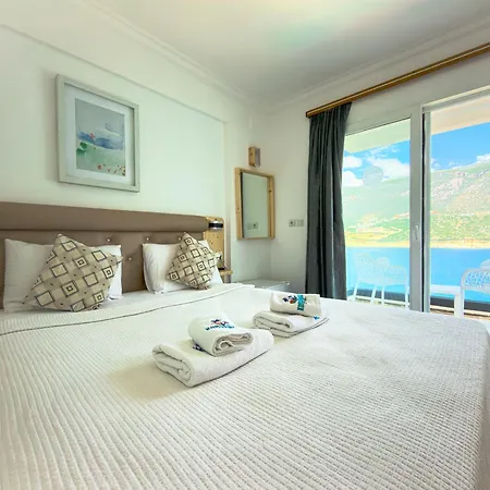 Korsanada * Kaş